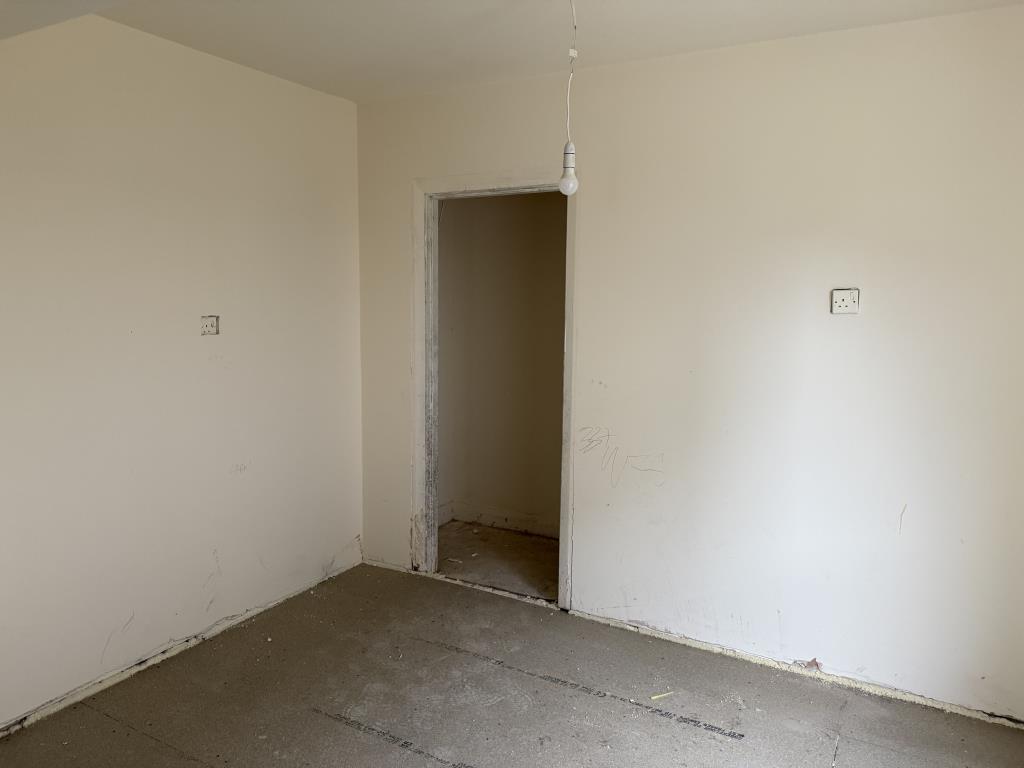 Lot: 58 - FREEHOLD TAKEAWAY UNIT WITH TWO-BEDROOM LIVING ACCOMMODATION - Storage area of take away unit